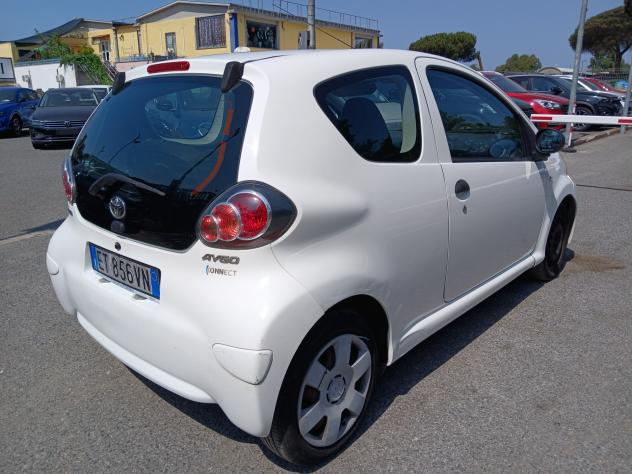 Toyota Aygo 1.0 12V VVT-i 3 porte Active Connect - Foto 5