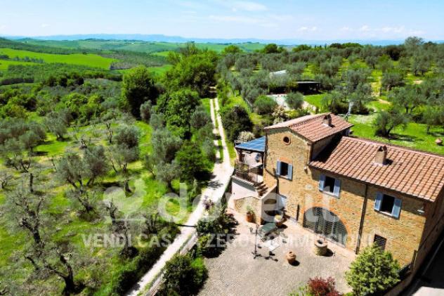 Rustico / Casale di 500 m² con più di 5 locali in vendita a Pienza - Foto 9