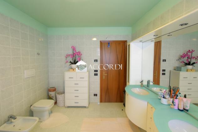 VILLA A SCHIERA di 4 vani e di 252 mq (CAERANO DI SAN MARCO) rif. CM6_1 - Foto 14