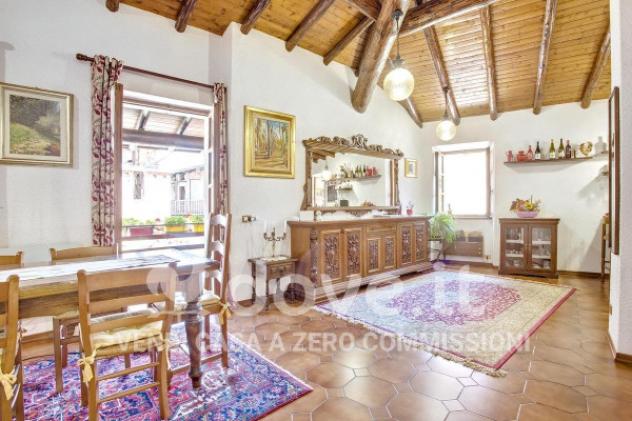 Villa di 400 m² con più di 5 locali e posto auto in vendita a Rancio Valcuvia - Foto 4