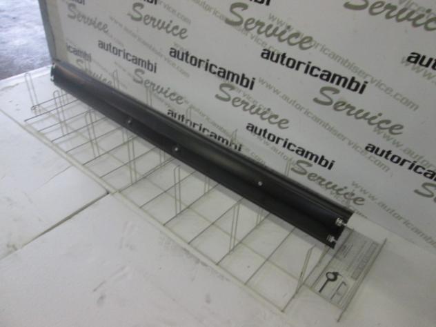 1623134 PARAURTI ANTERIORE CENTRALE CON FORI FORD FIESTA 1.1 B 3P RICAMBIO NUOVO NERO - Foto 2