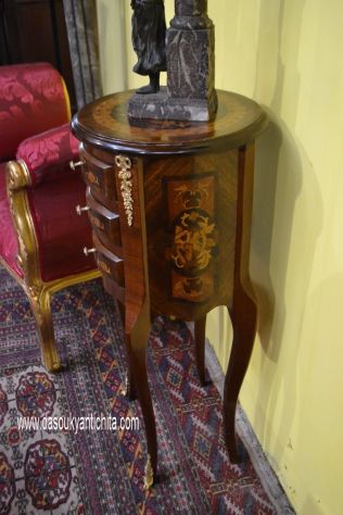 Tavolino tondo intarsiato stile Luigi XV - Foto 8