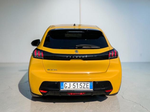 Peugeot e-208 Allure Pack e 136cv - Foto 10