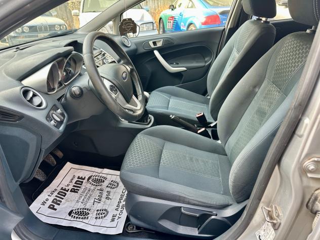 Ford Fiesta 1.4 TDCi 70CV 5 porte Titanium - Foto 10
