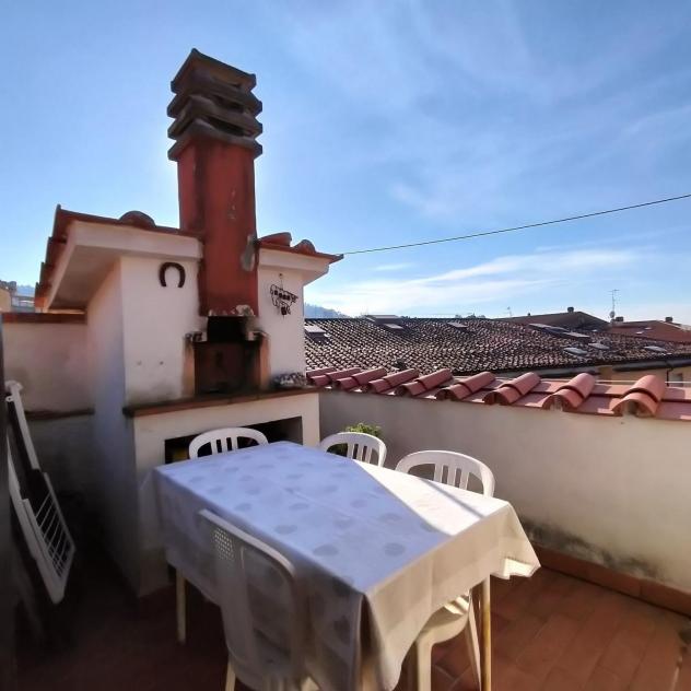 appartamento in vendita a Carrara in zona Centro Città