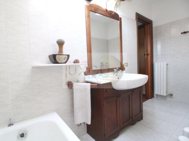 Villa a schiera centrale con giardino privato a Sirtori - Foto 15