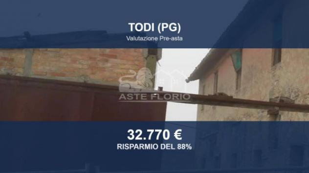 Immobile in asta di 482 m² con più di 5 locali in vendita a Todi