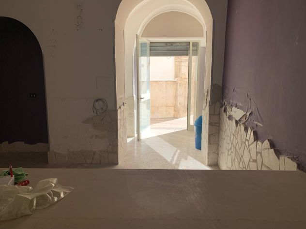 LOCALE IN ZONA CENTRALISSIMA - Foto 8