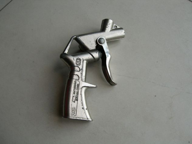 Corpo pistola gonfiaggio pneumatici.5€ - Foto 2