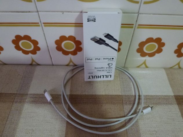 Cavetti per I Phone ed I Pad originale e il compatibile sigillato mai utilizzato - Foto 5