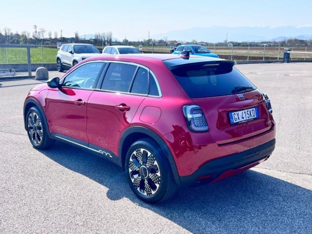 FIAT 600 Hybrid 100 CV DCT MHEV La Prima / Rosso Passione - Foto 4