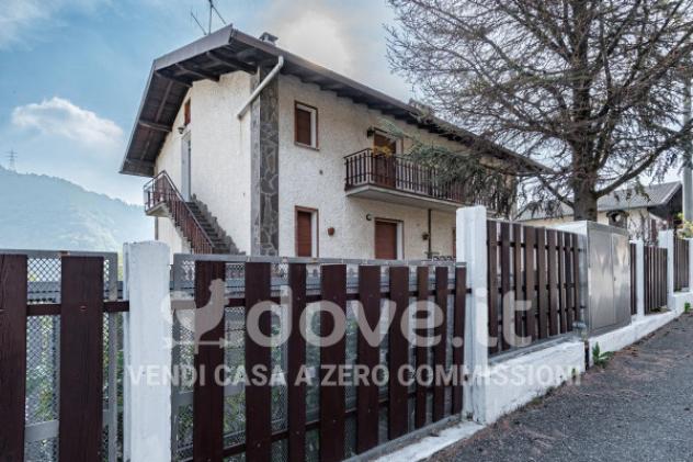 Appartamento di 65 m² con 3 locali in vendita a Aviatico