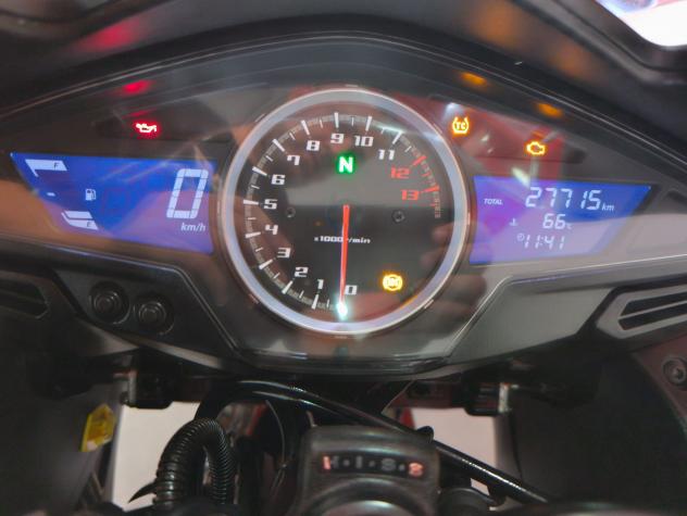 Honda VFR 800 PLUS - Foto 4