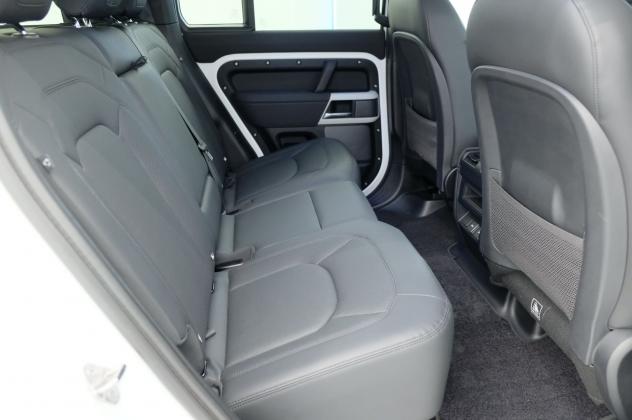 Land Rover Defender 3.0D I6 200 110 SE AWD auto. - Foto 4
