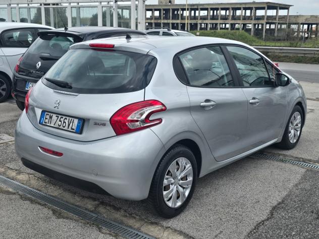 Peugeot 208 1.4 HDi 68 CV 5 porte Active - Foto 5
