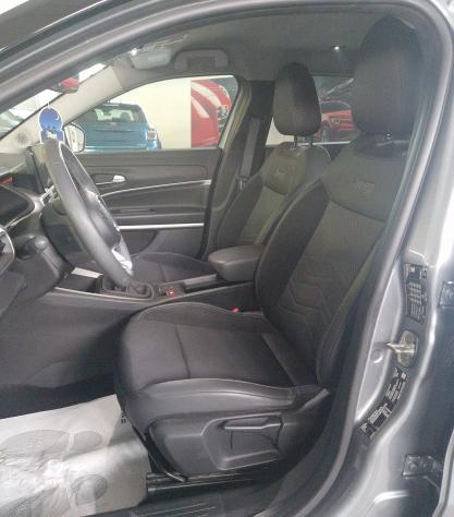 Jeep Avenger Avenger 1.2 turbo Summit fwd 100cv - Foto 7