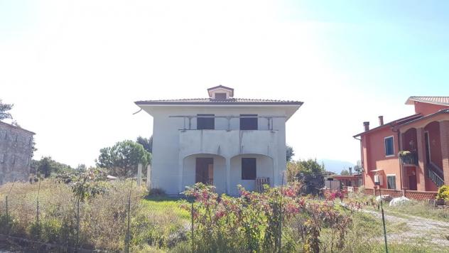 Villa in vendita a Capannori 280 mq Rif: 1404448 - Foto 3