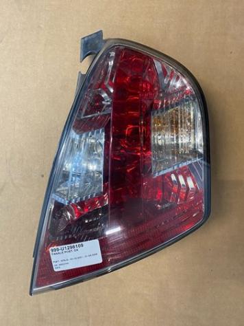 FANALE POST. DX 999-U1298109 Parti elettriche  Fanaleria  Fanali  Fanale post. dx. FIAT - STILO - 01-10-2001 - 01-06-2009