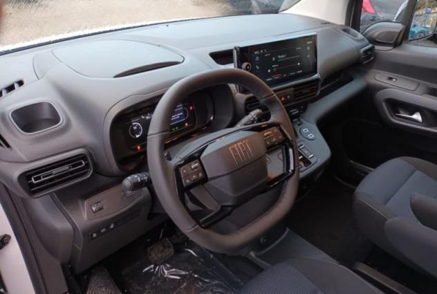 FIAT Doblò 1.5 BlueHdi 130CV PL Combi N1 automatico - Foto 8