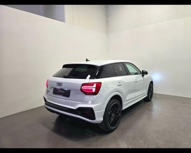 AUDI Q2 35 TFSI S-TRONIC IDENTITY BLACK rif. 24057975 - Foto 2