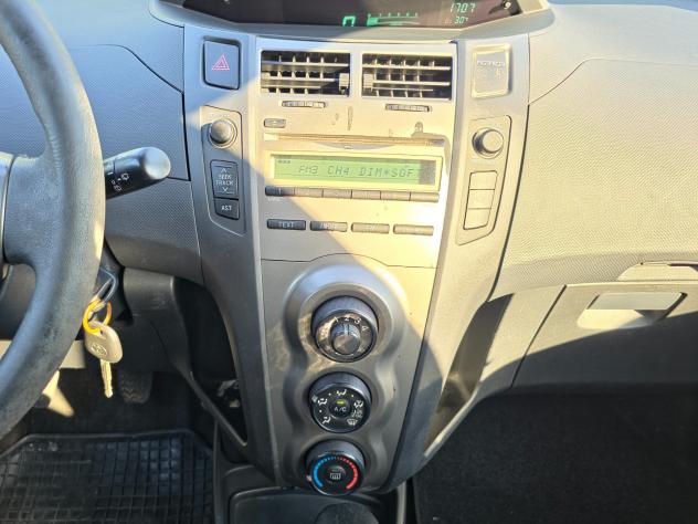 Toyota Yaris 1.4 D-4D DPF 5 porte CV-90 E4 Manuale NEO 2009 - Foto 10