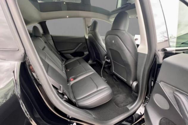 TESLA Model Y Long Range AWD rif. 23757498 - Foto 7
