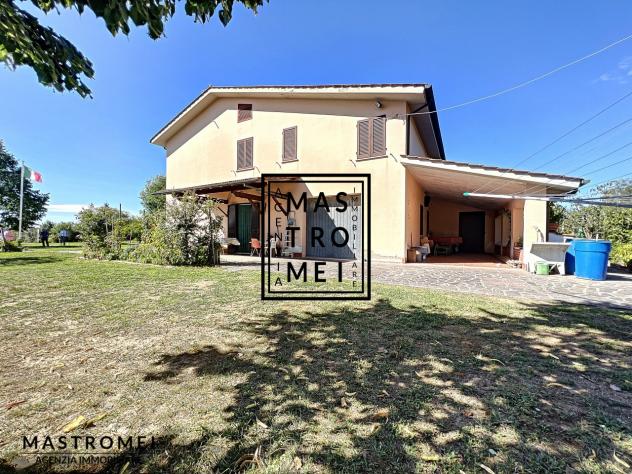 CASA INDIPENDENTE di 9 vani e di 300 mq (ALTOPASCIO) rif. 3404 - Foto 9