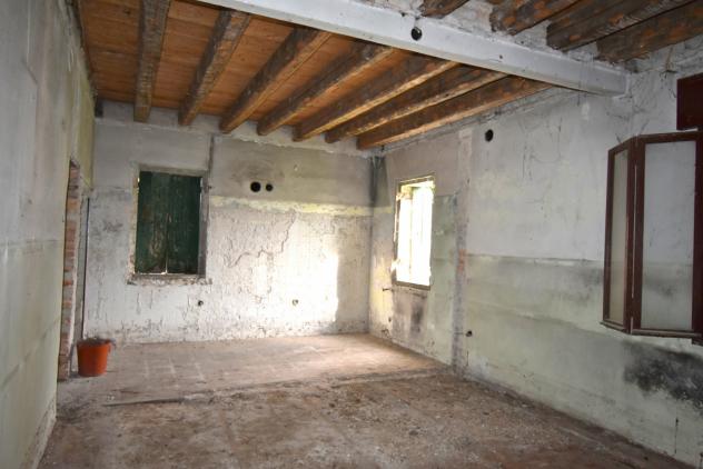 RUSTICO di 10 vani e di 500 mq (VAZZOLA) rif. RG44_9 - Foto 10