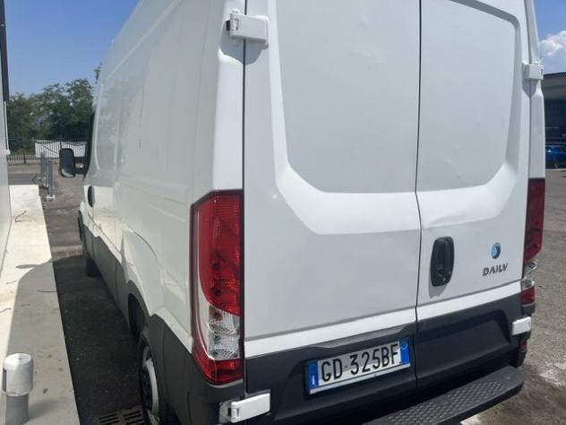 IVECO Daily 33S12V 2.3 HPT PC-TN Furgone rif. 23830281 - Foto 5