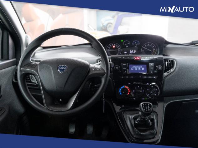 Lancia Ypsilon 1.0 Firefly Hybrid Silver 70CV 5 Porte - Foto 10