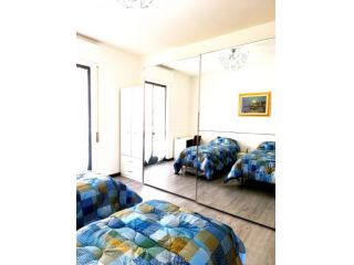 posto letto per donna a Novara