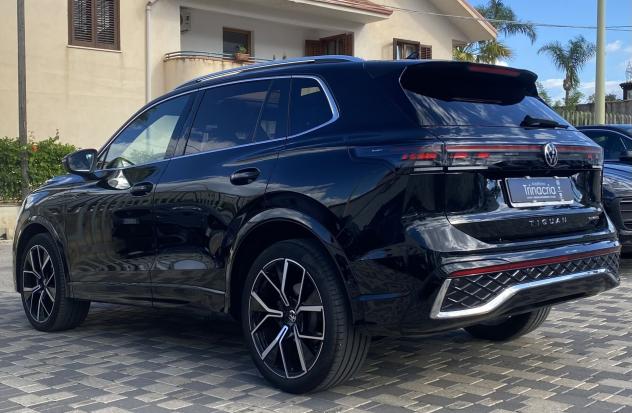 Volkswagen Tiguan R-Line 1.5 TSI E-Hybrid 204CV DSG - Foto 6
