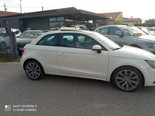 Audi A1 1.6 S.LINE TDI 105 CV 3P Ambition PASAGGIO INCLUSO - Foto 5