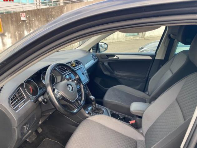 VOLKSWAGEN Tiguan 2.0 TDI SCR DSG Sport BlueMotion Technology rif. 23838550 - Foto 4