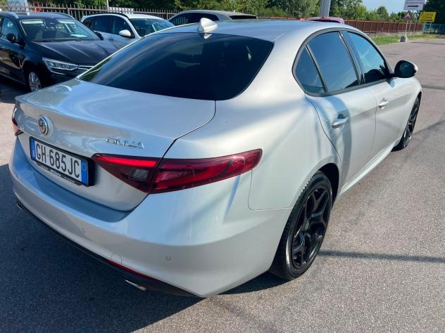 Alfa Romeo Giulia 2.2 Turbodiesel 190 CV AT8 Executive - Foto 4