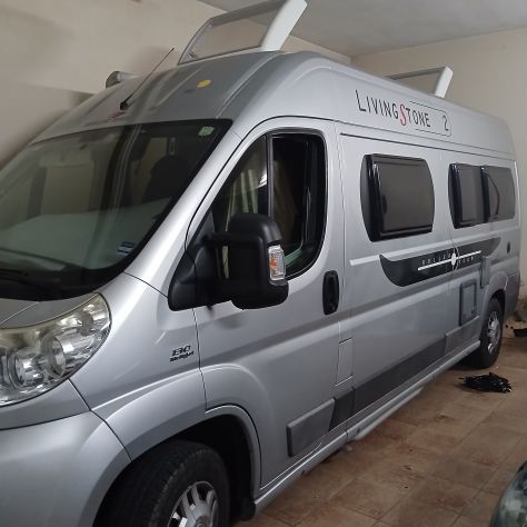 Van Livingstone 2 solo 44.000km