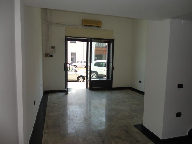 VENDITA NEGOZIO FRONTE STRADA - Foto 4