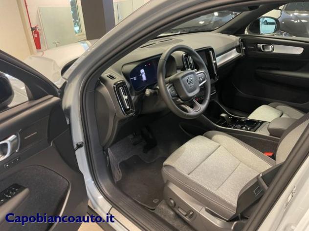 VOLVO XC40 B3 automatico Plus Dark KM0 rif. 23211336 - Foto 8