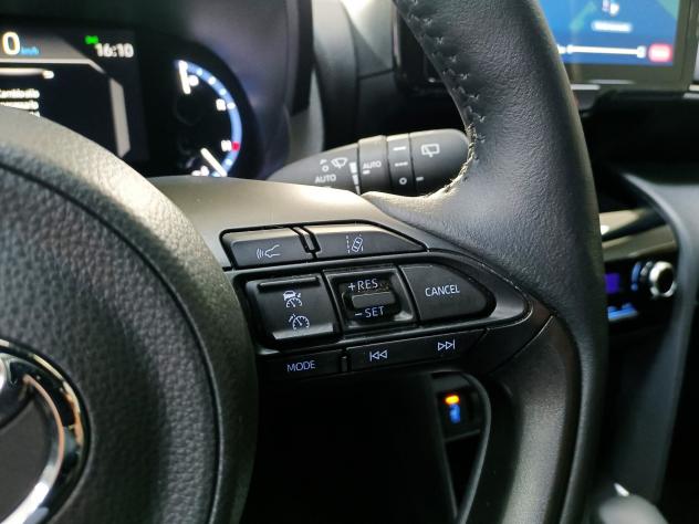 Toyota Yaris Cross 1.5 HYBRID 95CV E-CVT AUTOMATIC S&S TREND (TEAM DEUTSCHLAND) - FULL LED NAV CARPLAY INT.RISCALDABILI - Foto 8