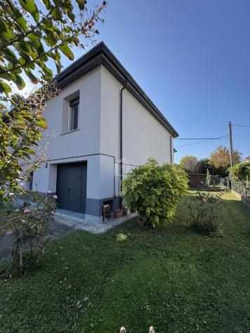 Suzzara vendesi casa indipendente 6 vani 230 Mq - Foto 4