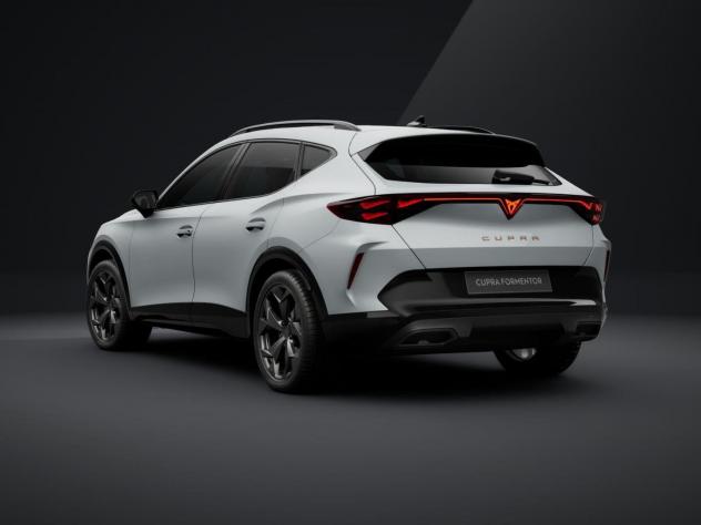 CUPRA Formentor 1.5 e-Hybrid DSG - Foto 2