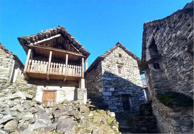 V000568 - CASA RUSTICA CON TERRENO - EDIFICIO 2 di 3 - Foto 16