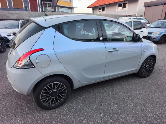 Lancia Ypsilon 1.2 69 CV 5 porte GPL Ecochic Unyca - Foto 3