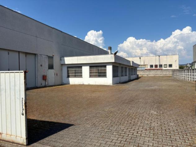 Immobile di 2400 m² con 3 locali in vendita a Legnano - Foto 9