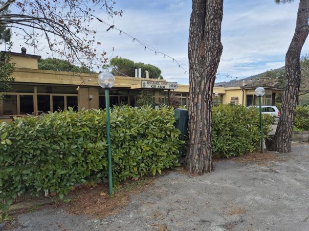 POMINO VENDESI COMPLESSO MISTO COMMERCIALE E RESIDENZIALE - Foto 3