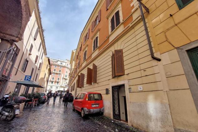 Appartamento in Via di San Martino ai Monti