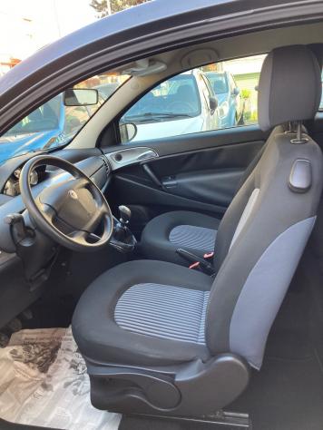 Lancia Ypsilon 130.000KM OK NEOPATENTATI - Foto 8
