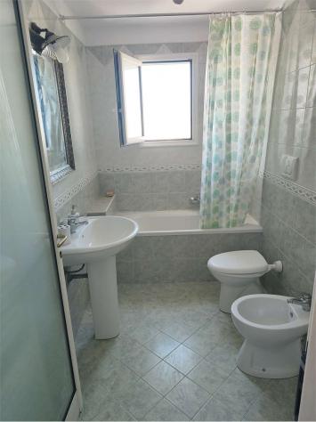 600 compreso spese - BILOCALE CON TERRAZZO A LIVELLO - Foto 7