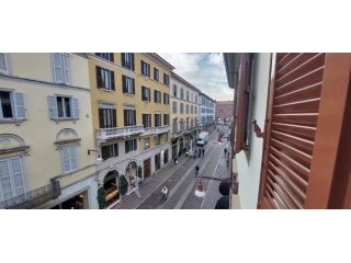Tre locali in casa d'epoca Monza centro storico