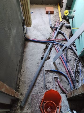 RISTRUTTURAZIONE BAGNI 9900,00 IVA inclusa - Foto 5